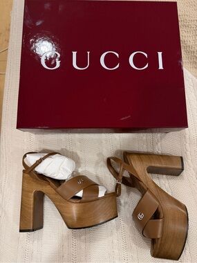 Gucci Tan Leather Platform Sandals with Wood-Look Heel